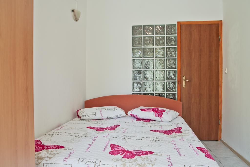 Apartments Ruzic โปดสตรานา ภายนอก รูปภาพ